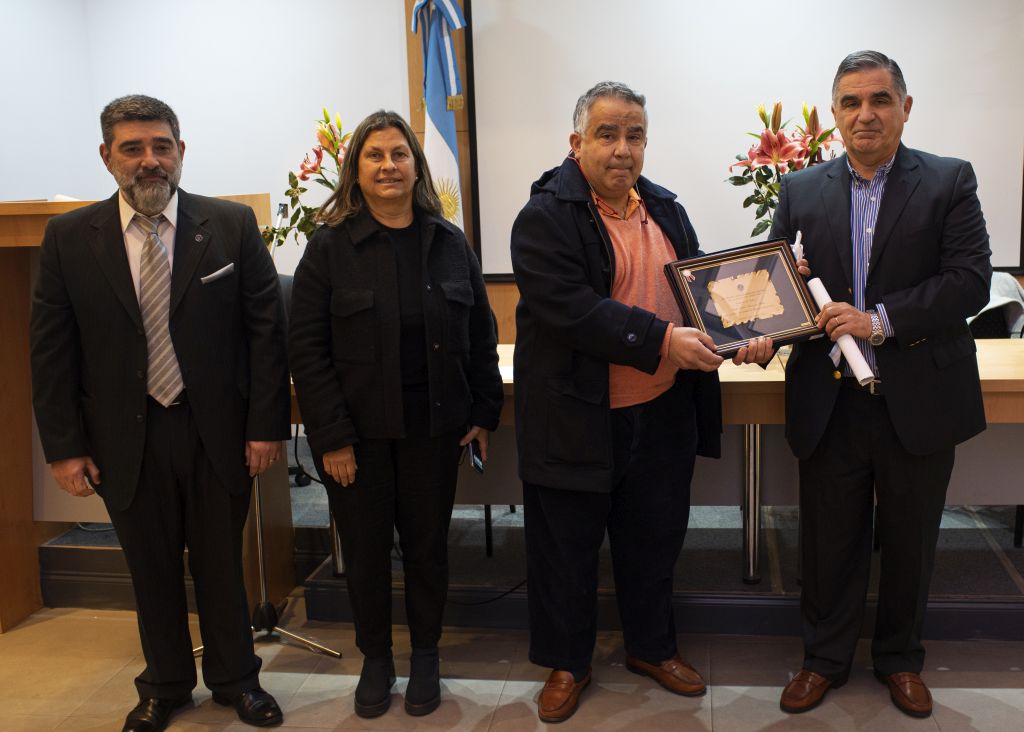 Entrega de Menciones Especiales y Pase a Vitalicios - 2020 y 2021