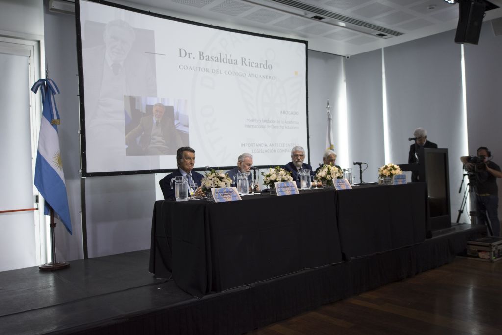 40° Aniversario - Código Aduanero