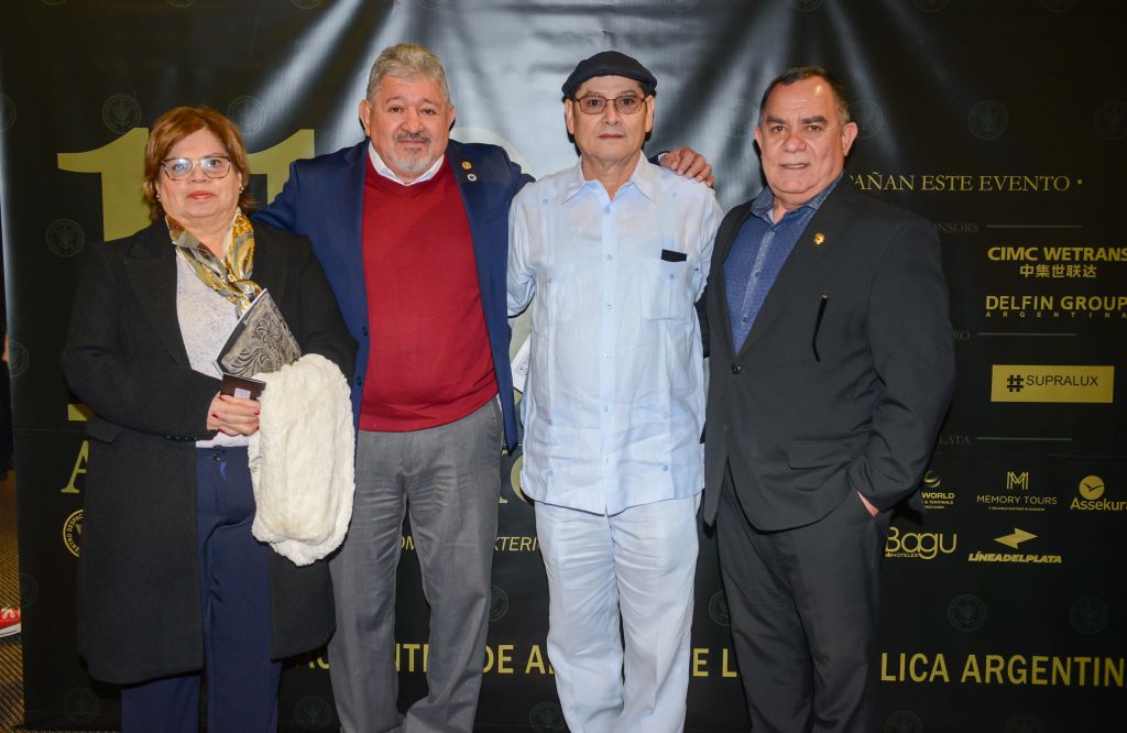 Cocktail y Alfombra Roja