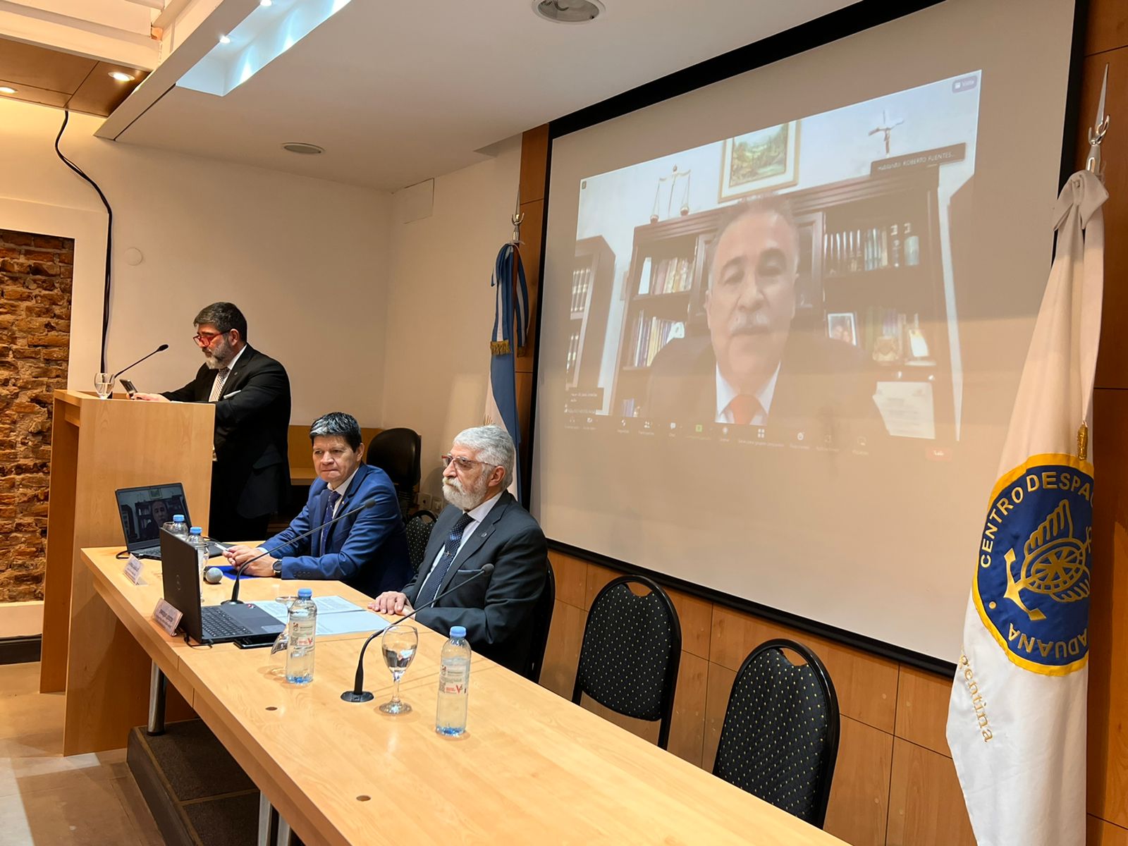 Seminario Internacional: Fraude marcario, piratería y lavado de activos