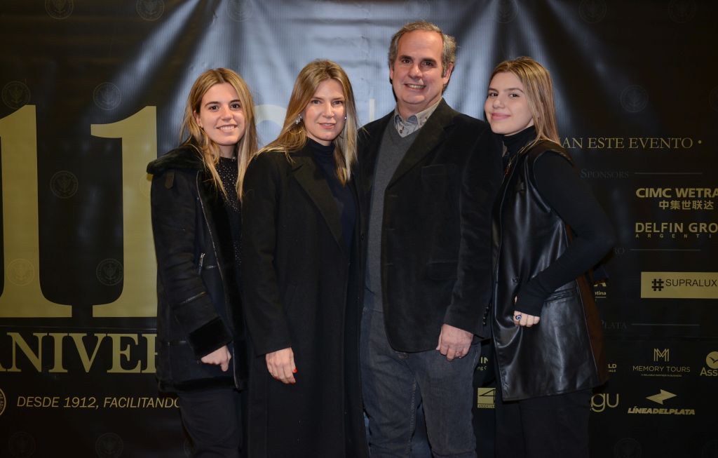 Cocktail y Alfombra Roja