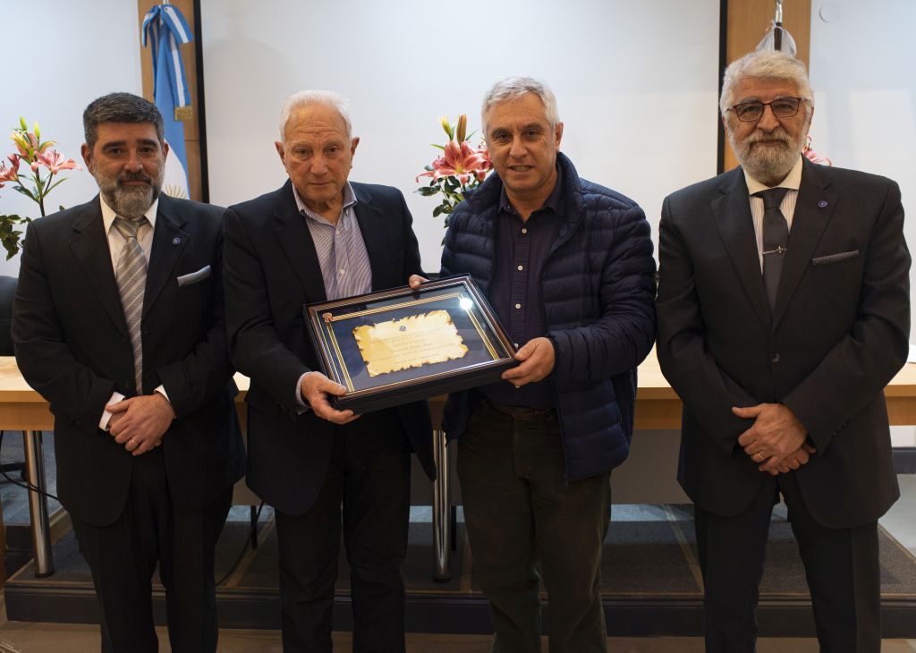 Entrega de Menciones Especiales y Pase a Vitalicios - 2020 y 2021