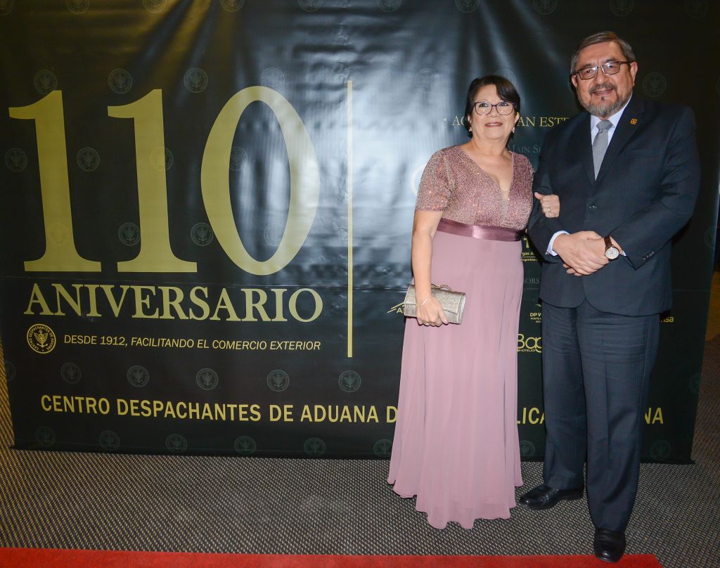 Cocktail y Alfombra Roja