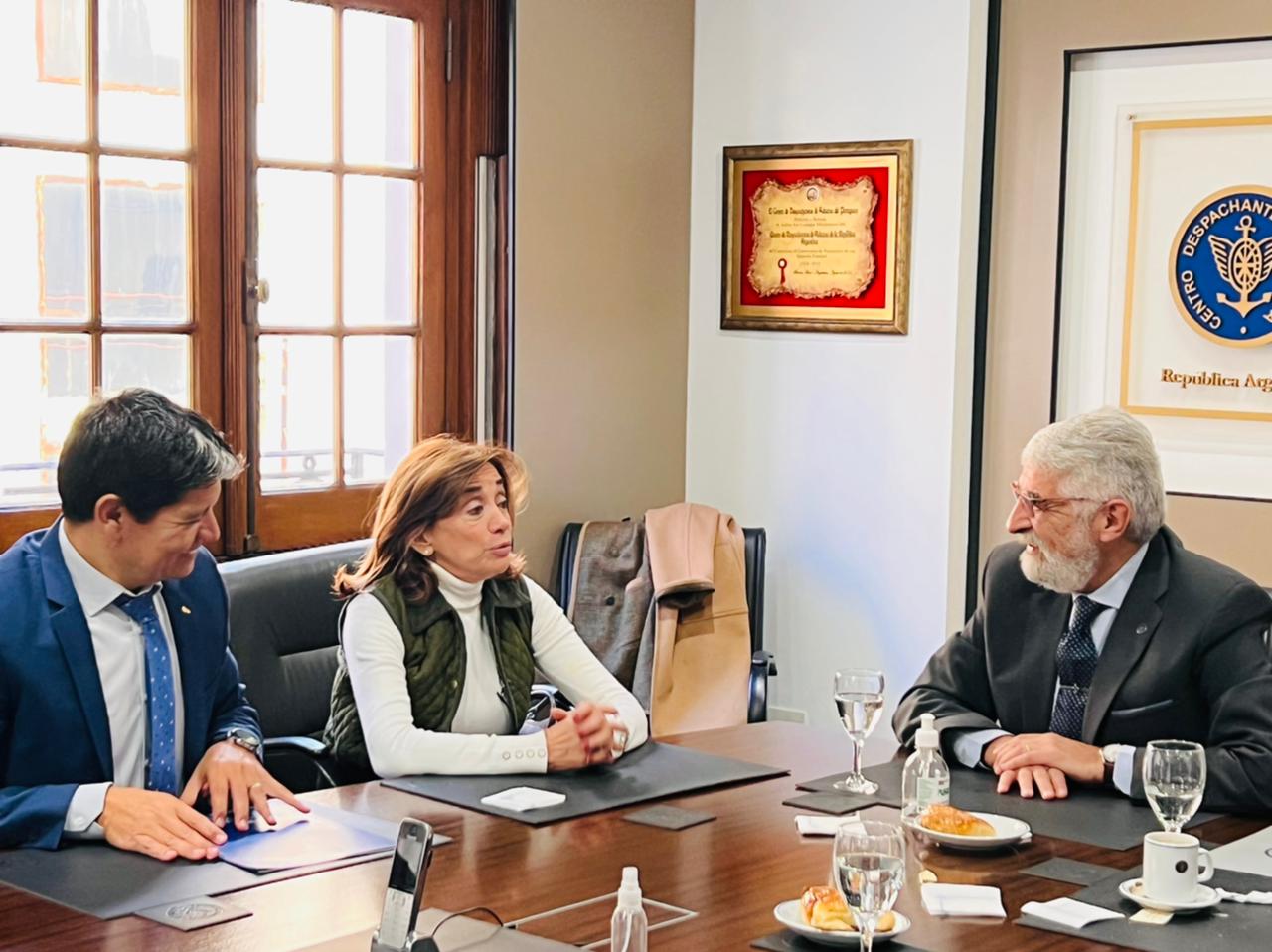 Seminario Internacional: Fraude marcario, piratería y lavado de activos