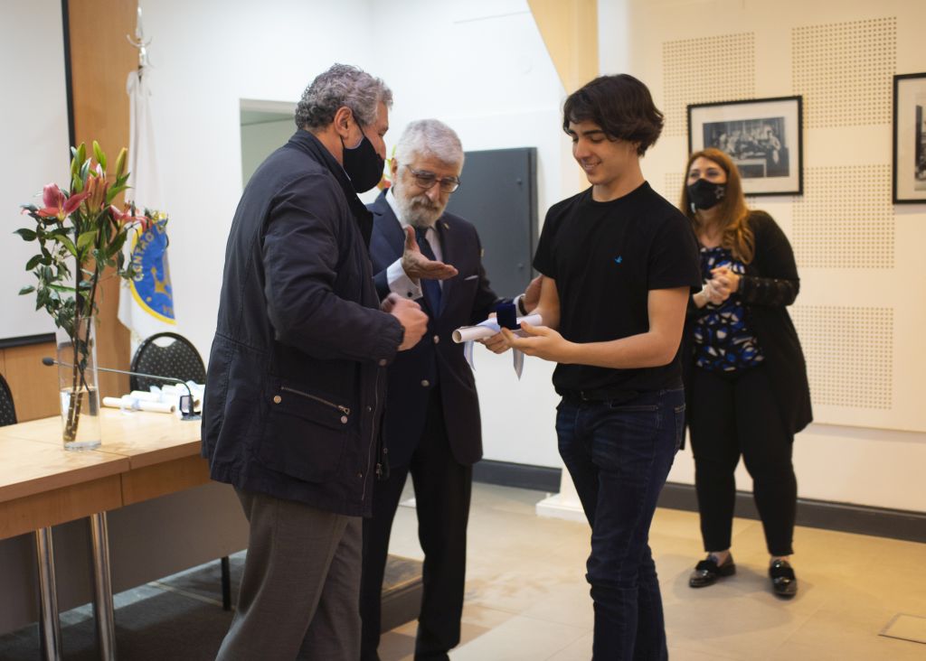 Entrega de Menciones Especiales y Pase a Vitalicios - 2020 y 2021