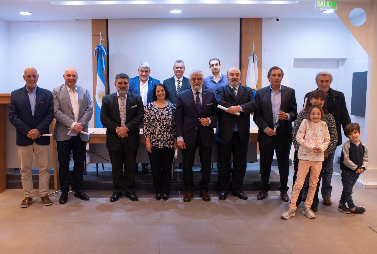 Entrega de Menciones Especiales y Pase a Vitalicios - 2020 y 2021