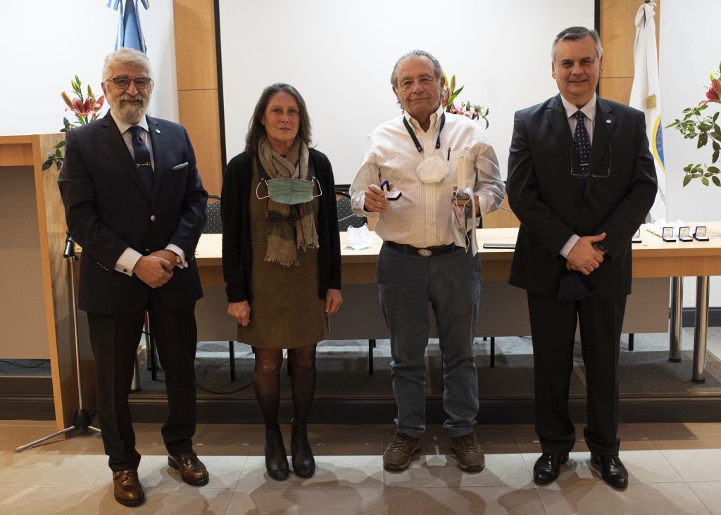 Entrega de Menciones Especiales y Pase a Vitalicios - 2020 y 2021