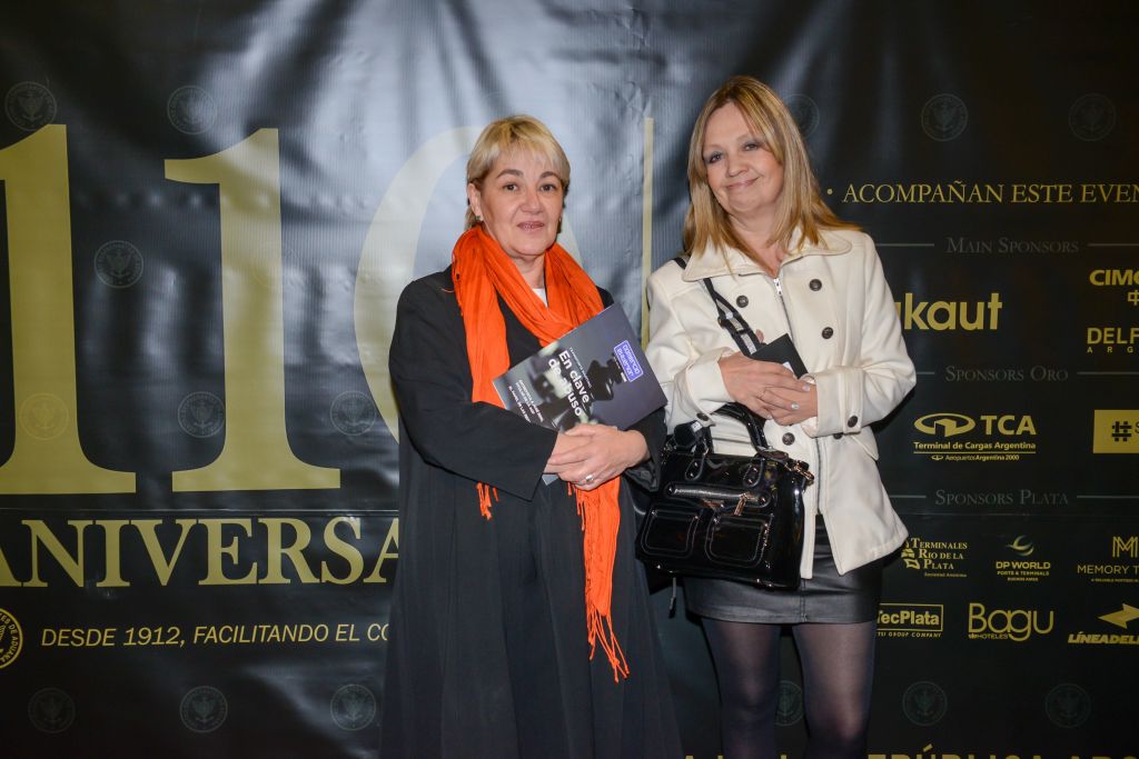 Cocktail y Alfombra Roja