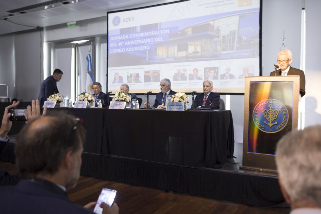 40° Aniversario - Código Aduanero