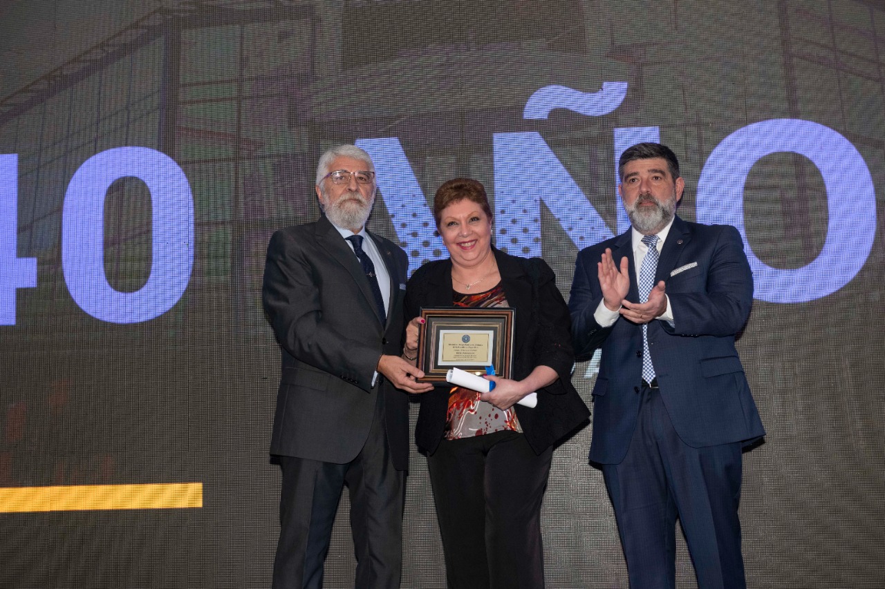 Entrega de Distinciones a Socios Vitalicios