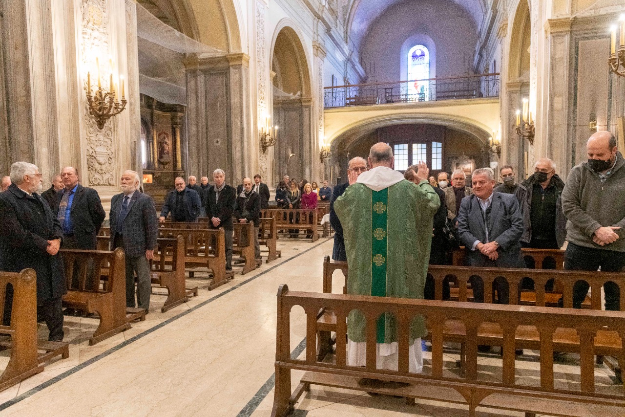 Misa en Homenaje de nuestros colegas fallecidos