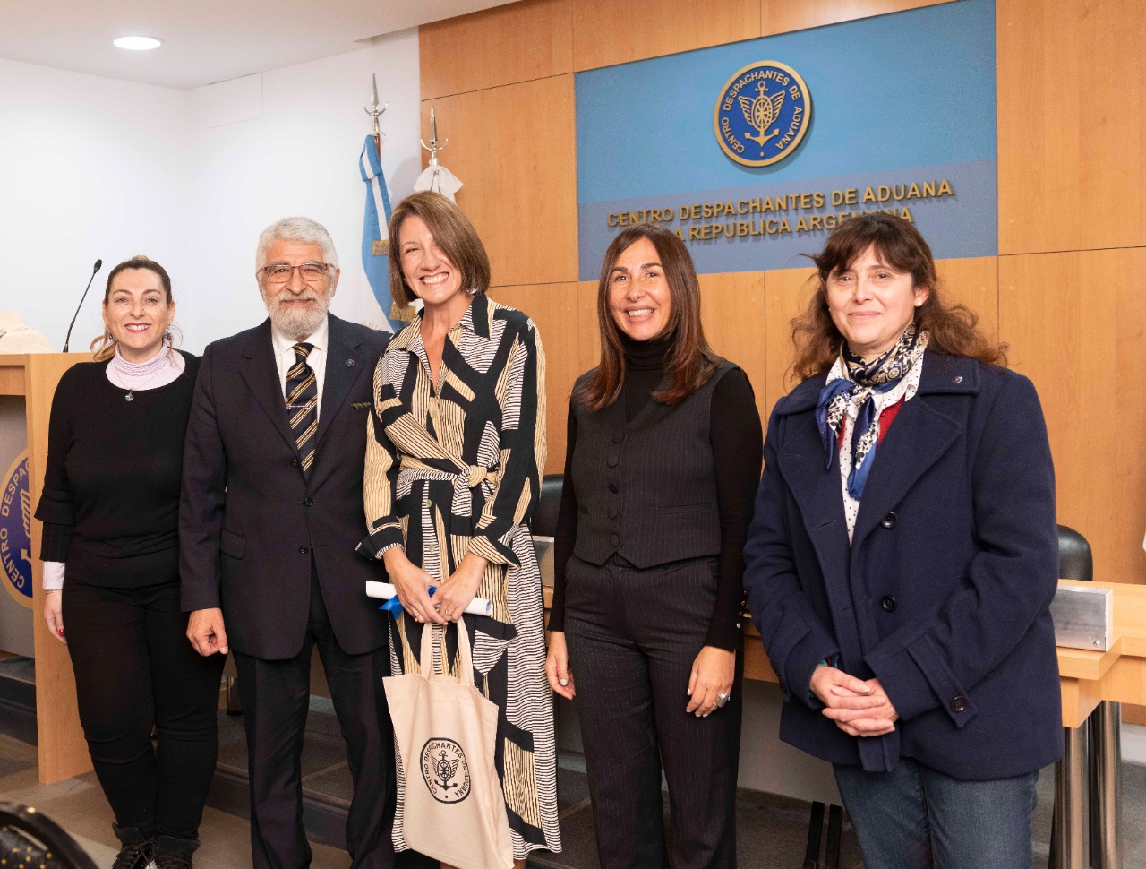 Entrega de Distinciones a Socios Nuevos