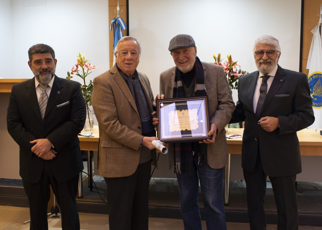 Entrega de Menciones Especiales y Pase a Vitalicios - 2020 y 2021