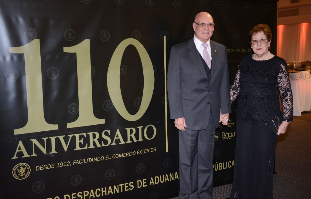 Cocktail y Alfombra Roja