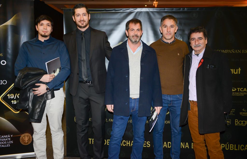 Cocktail y Alfombra Roja