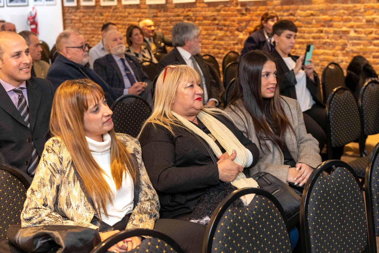 Entrega de Distinciones a Socios Nuevos