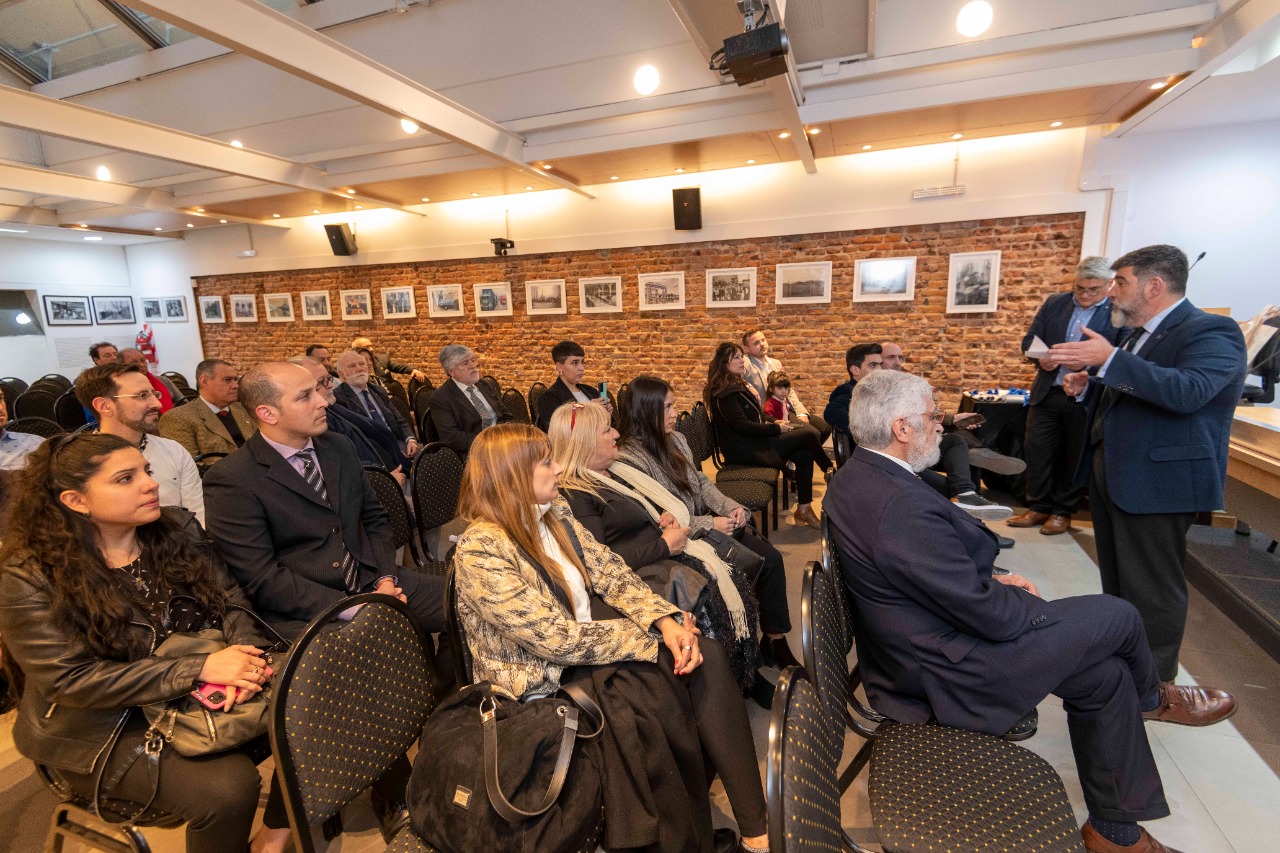 Entrega de Distinciones a Socios Nuevos
