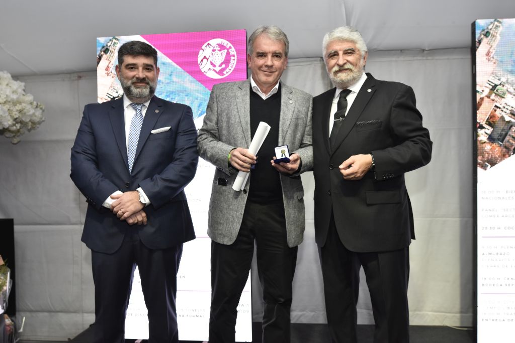 107° Aniversario - Entrega de Menciones a Vitalicios